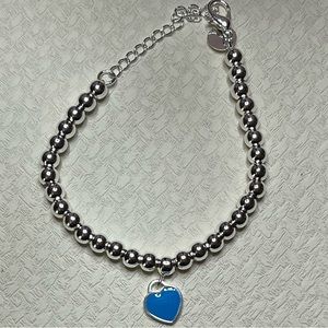 NWT Silver Heart Bracelet